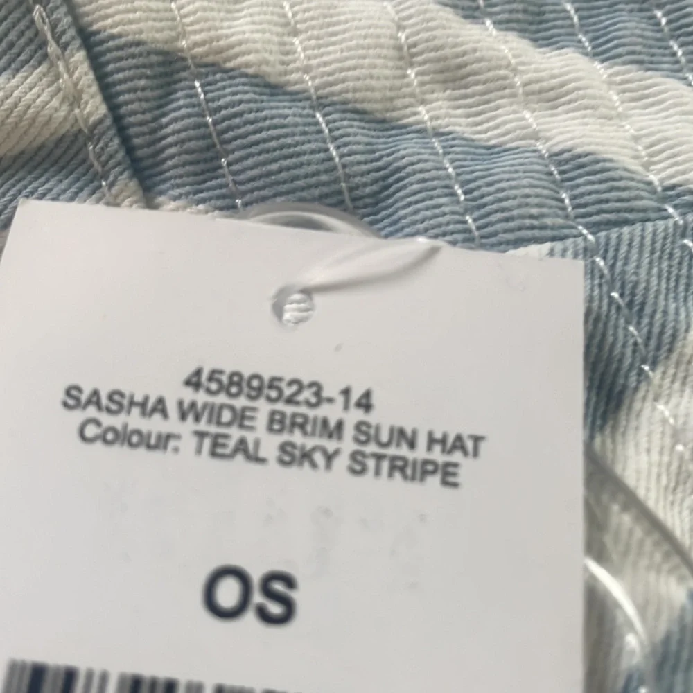 Cotton On Sasha wide brim sun hat blue and white